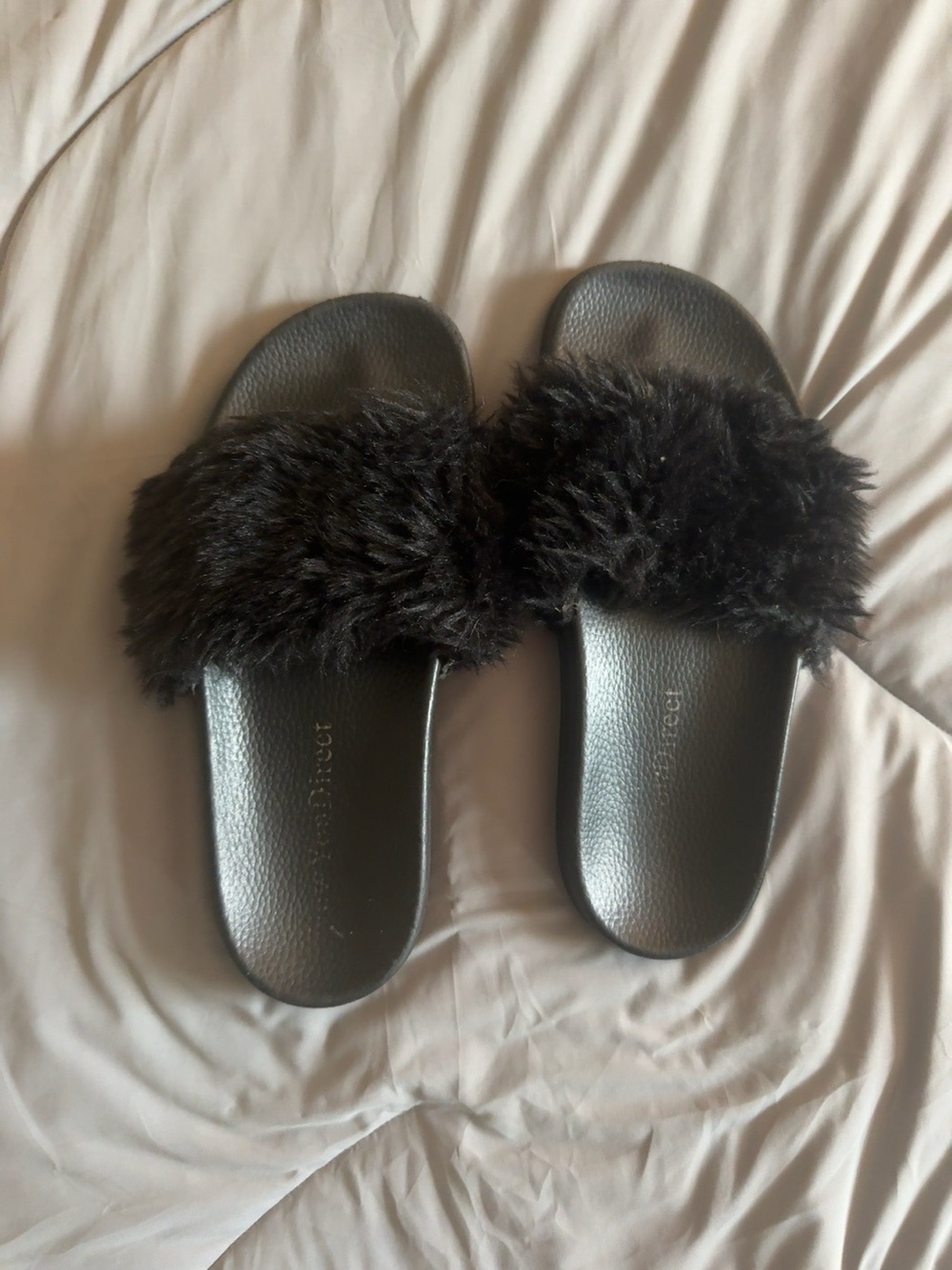 Black Faux Fur Slide Sandals Women’s US 7.5 (EU 38) Cozy House Slippers